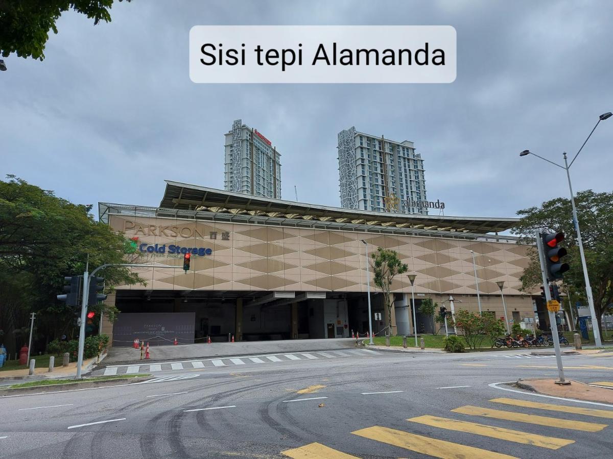 Dg Homestaymuslim Putrajaya - Near Alamanda Buitenkant foto