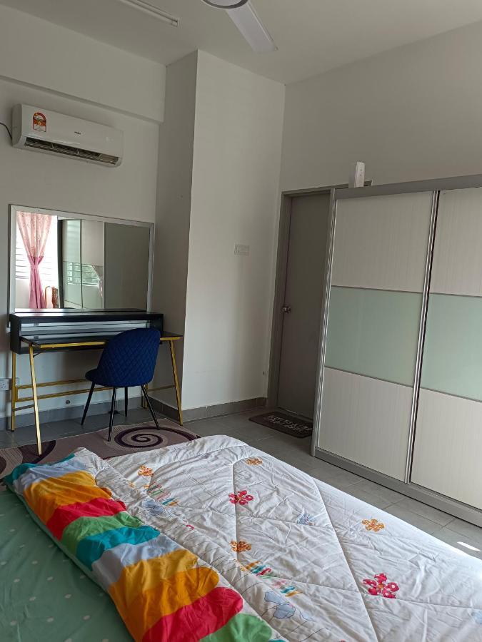 Dg Homestaymuslim Putrajaya - Near Alamanda Buitenkant foto
